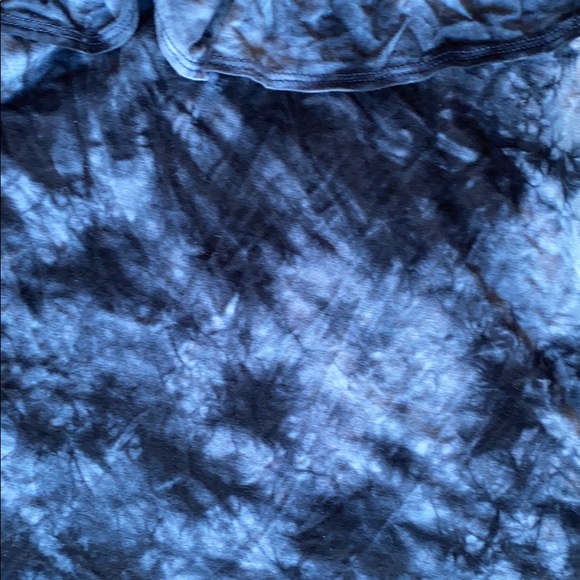 American Eagle tie dye cold shoulder bodysuit🌸 - Picture 4 of 5